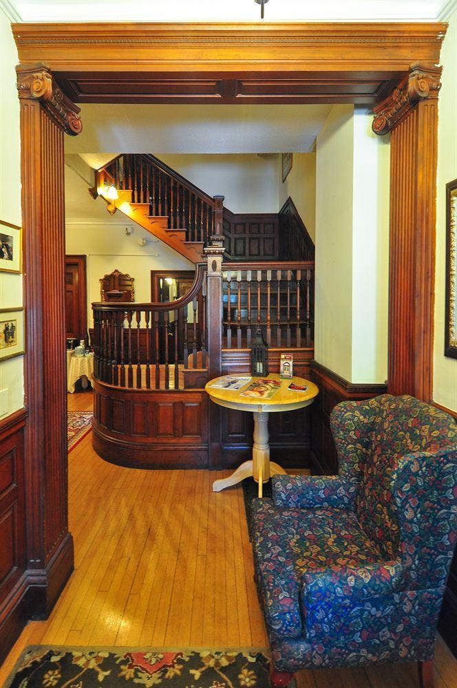Beacon Inn 1087 Brookline Zewnętrze zdjęcie