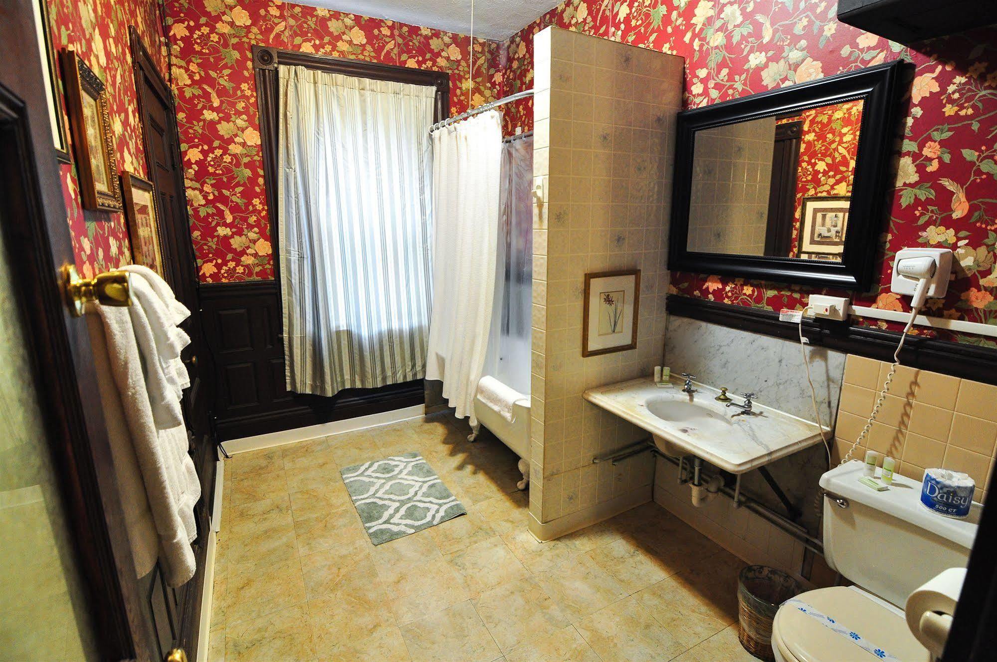 Beacon Inn 1087 Brookline Zewnętrze zdjęcie