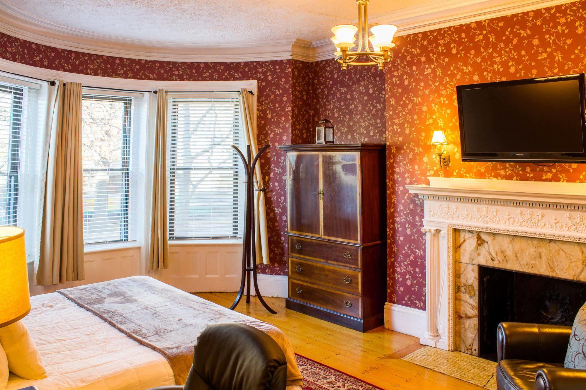 Beacon Inn 1087 Brookline Zewnętrze zdjęcie