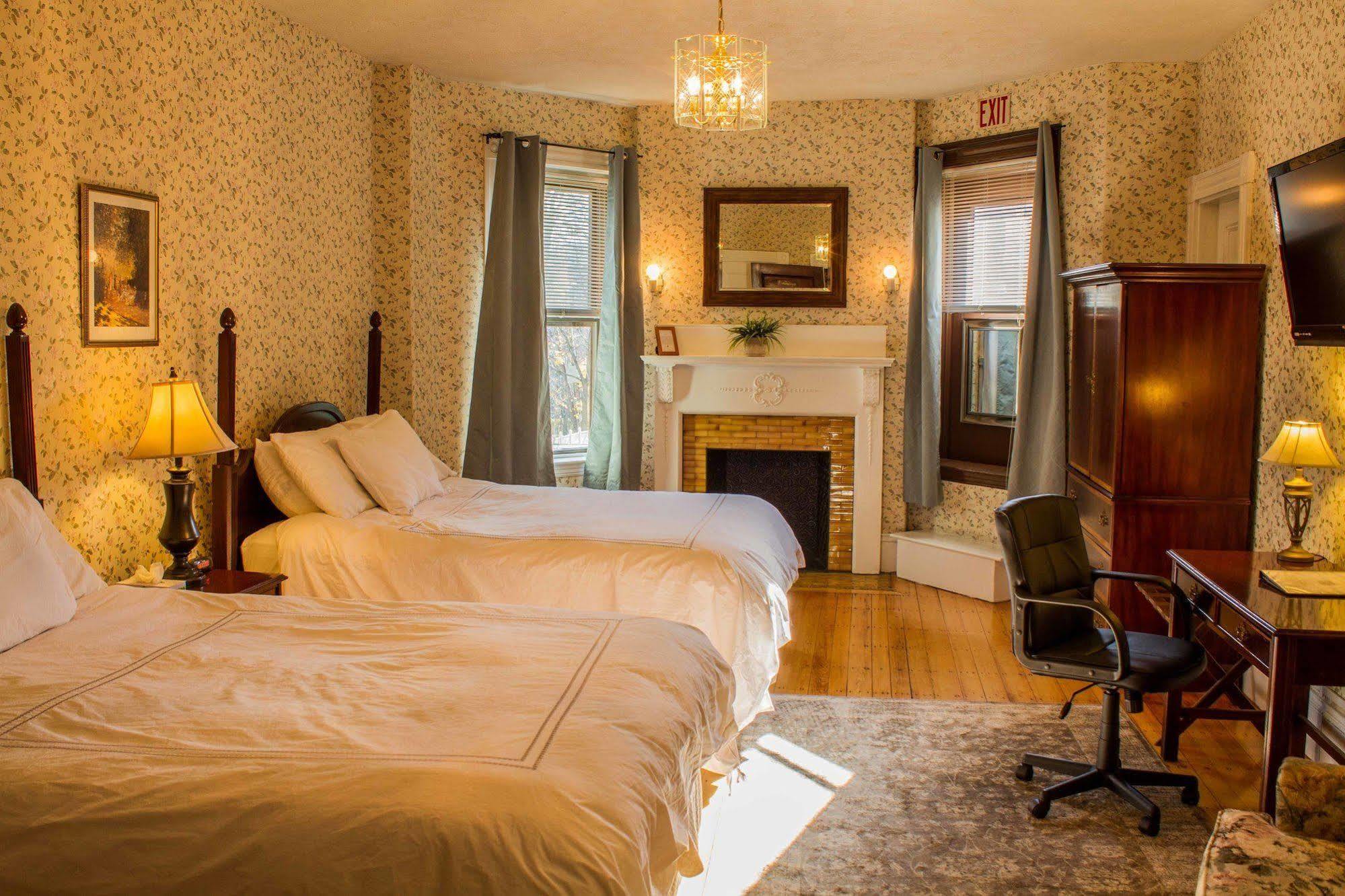 Beacon Inn 1087 Brookline Zewnętrze zdjęcie